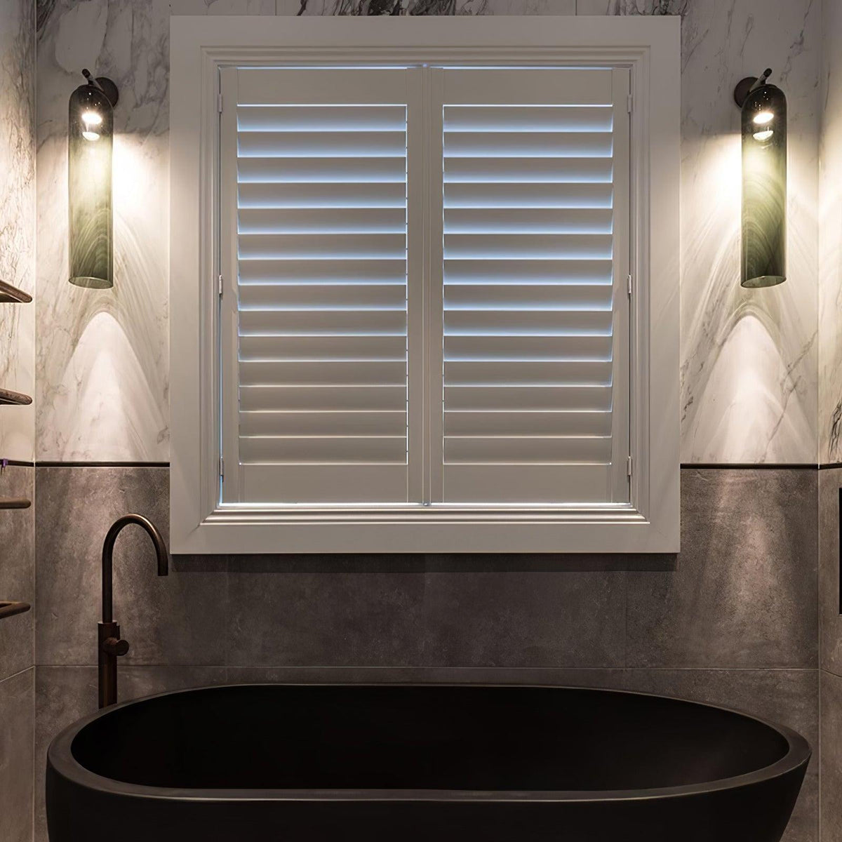 Cylindrical Glass Wall Light – view 6