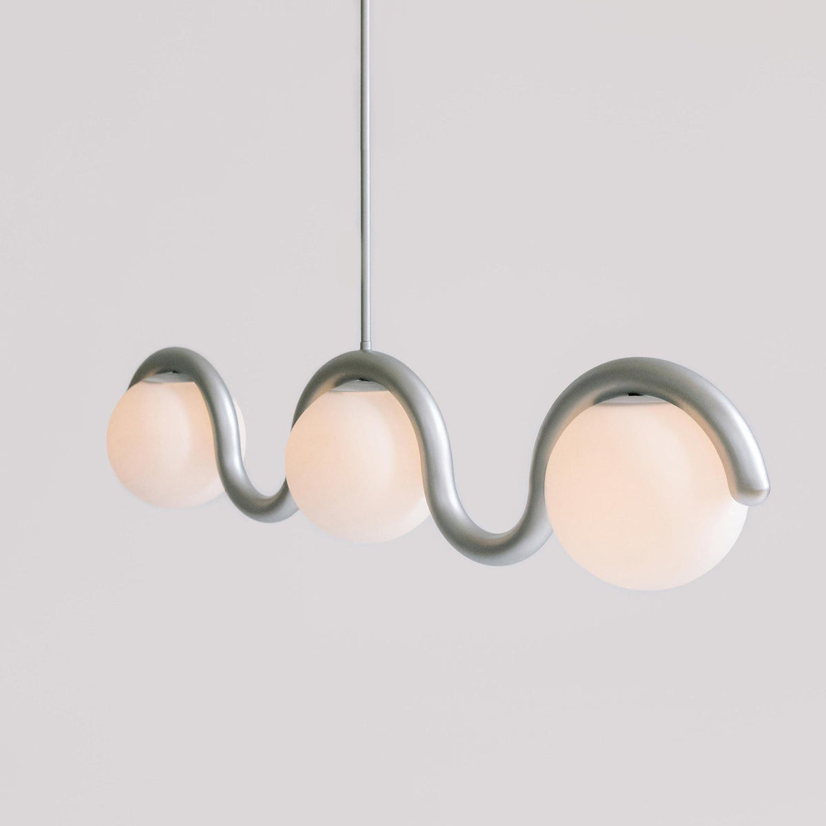 Linear Chandelier Red and Silver – view 11