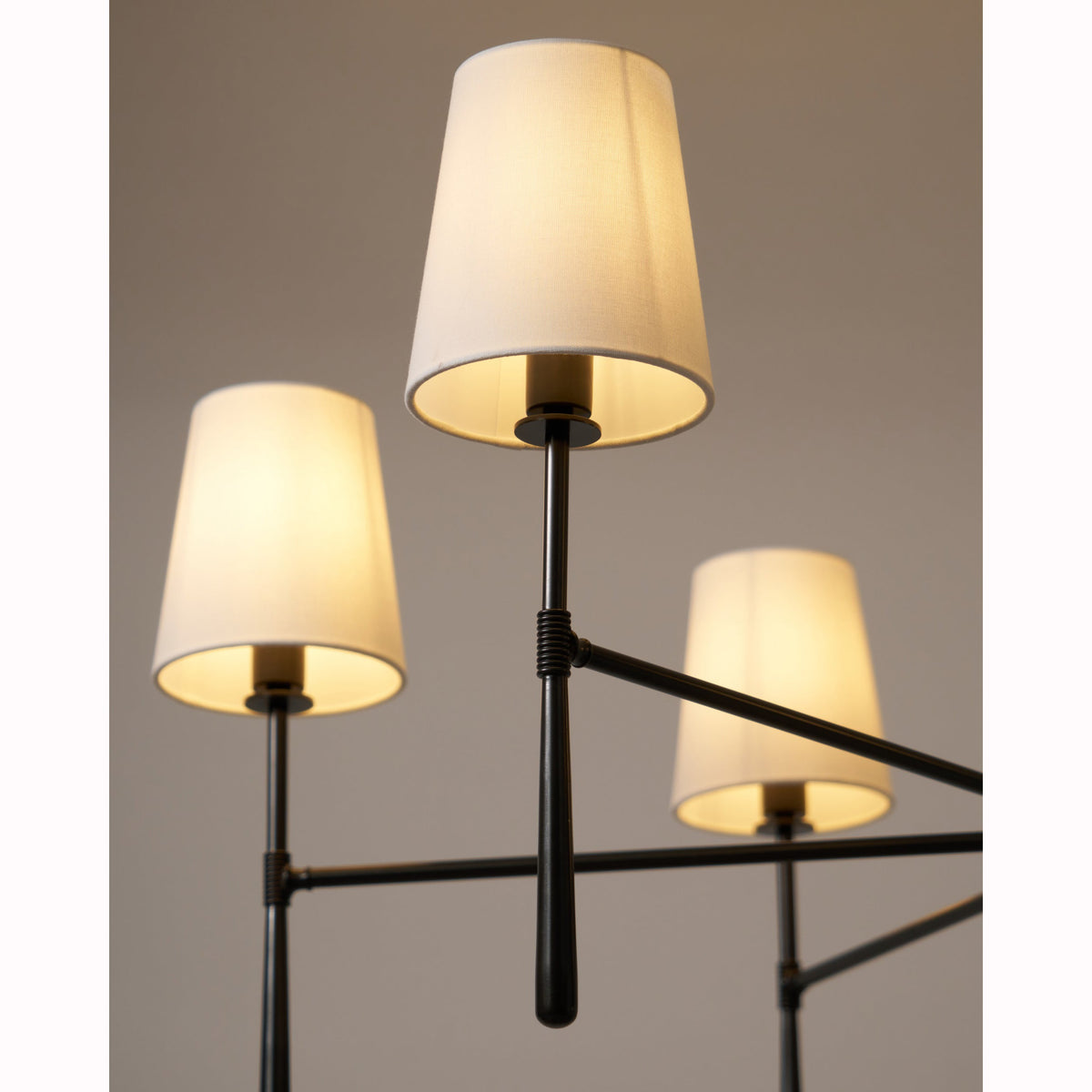 Mid-Century 4 or 6 Light Chandelier – view 21